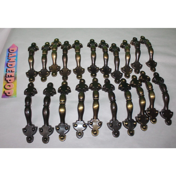 21 Piece vintage National Lock Metal Cabinet Drawer Pulls 1973 FO3695-001 - Picture 1 of 9
